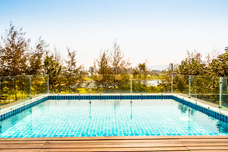 Cost of Glass Pool Fence Repair in Miami Gardens